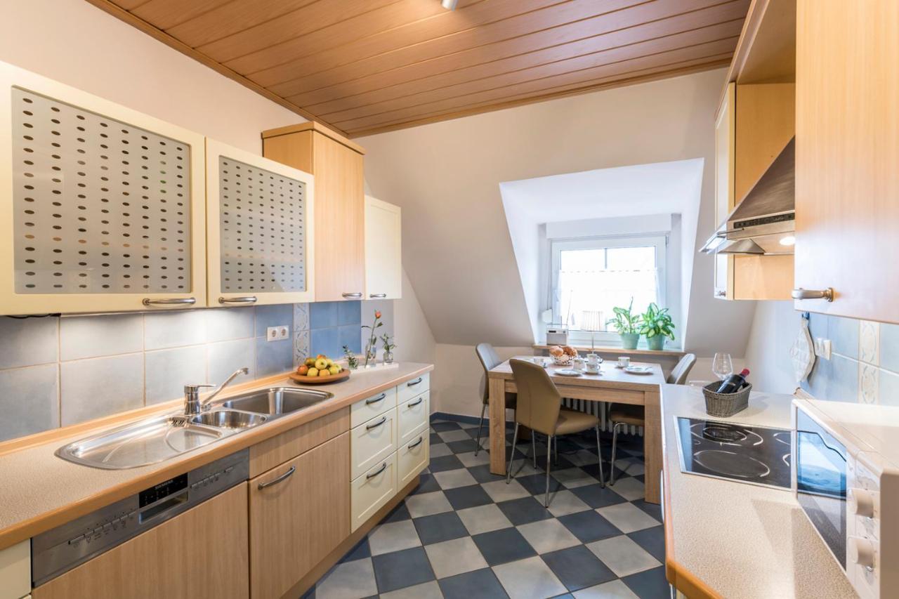 Weinbau Frank Schoenig Sommerhausen Eksteriør billede